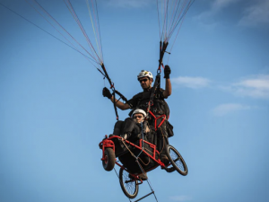 Saut en parachute pour handicapé au gorge de verdon